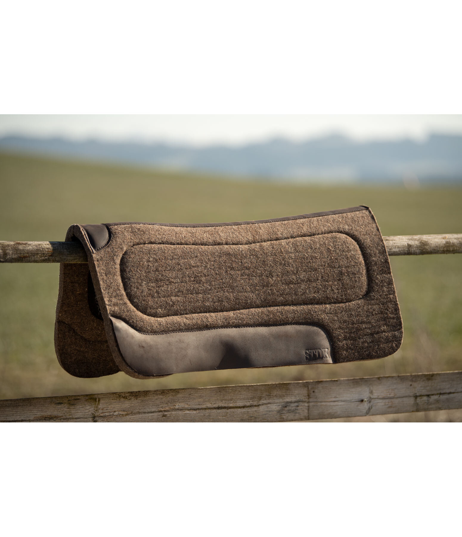 Non-Slip Westernpad