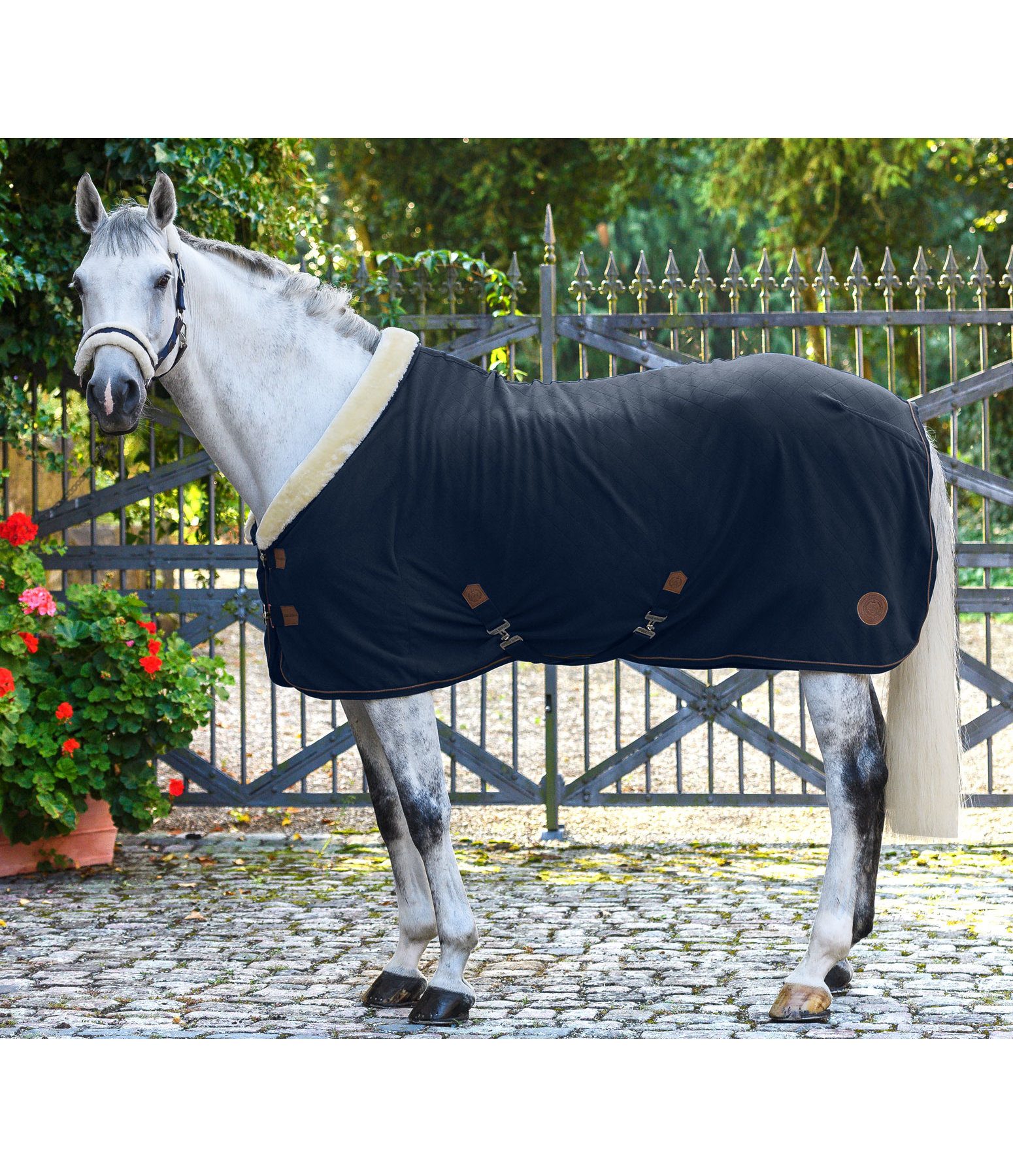 Fleece-Abschwitzdecke Timeless Elegance mit Teddyfleece-Kragen