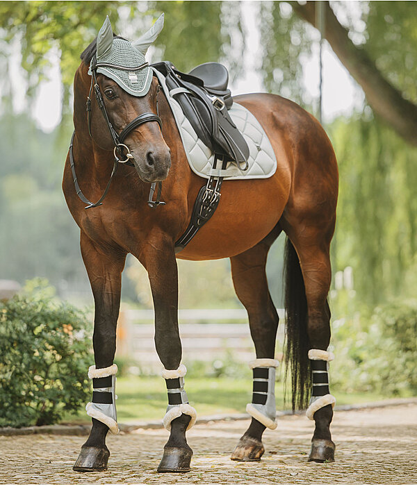 Outfit Essential in eucalyptus