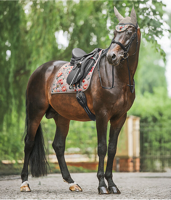 Outfit Flowers in champagner